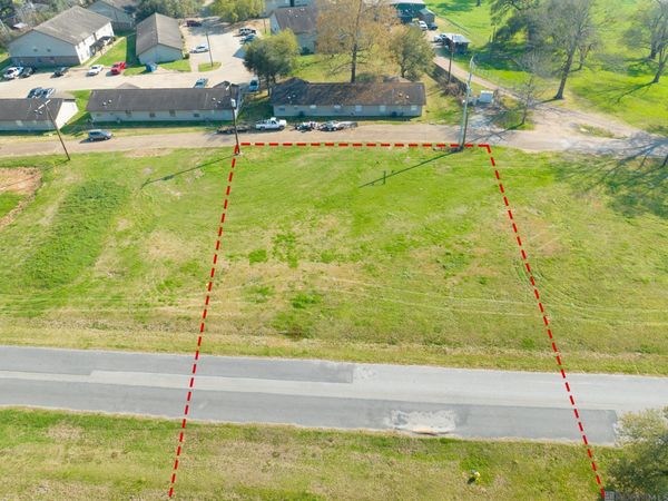 9746 West Feliciana Pkwy, St Francisville, LA 70775