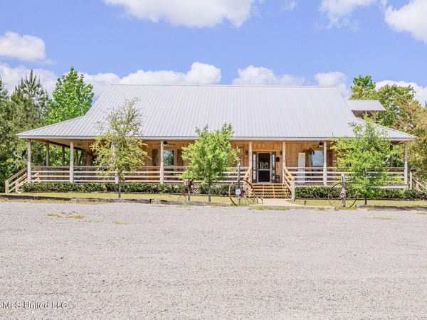 3236 Fowl Road, Leakesville, MS 39451