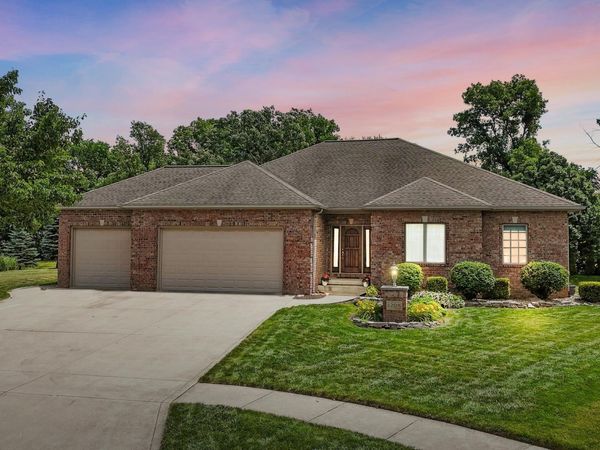 1208 Phaeton Way, Auburn, IN 46706