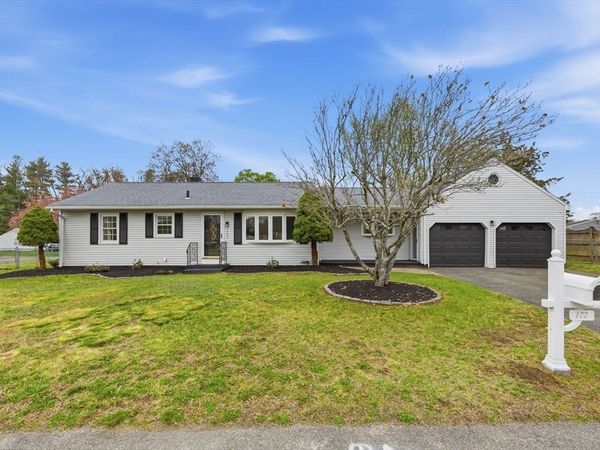 177 Flint St, Springfield, MA 01129