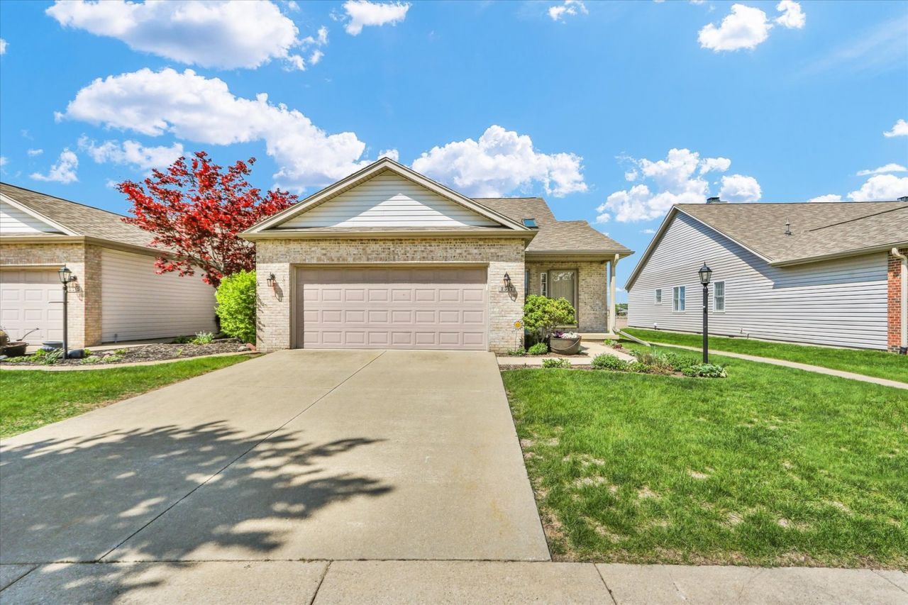 2517 WINDWARD , Champaign, IL 61821