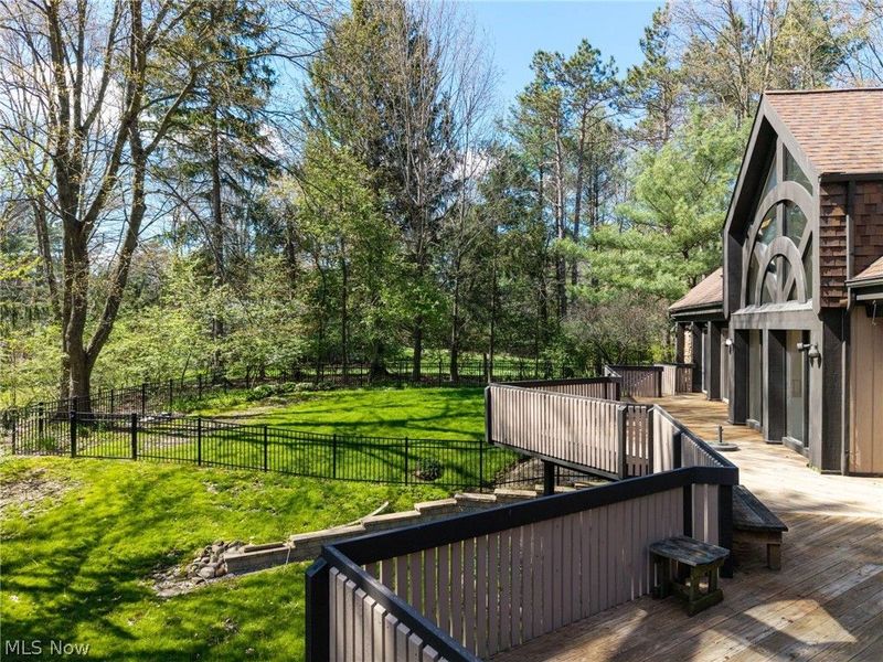 1180 Meadow Spur, Akron, OH 44333 Photo 11