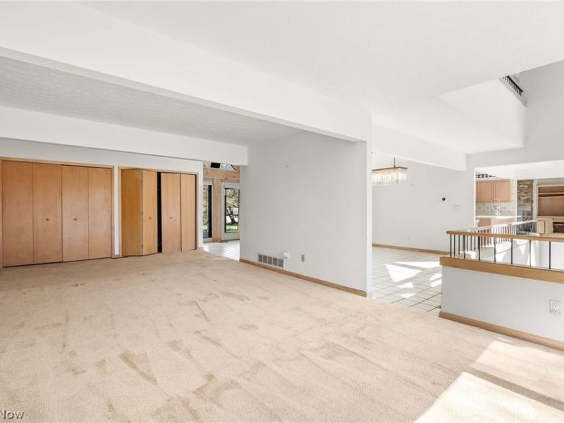 1180 Meadow Spur, Akron, OH 44333 Photo 20