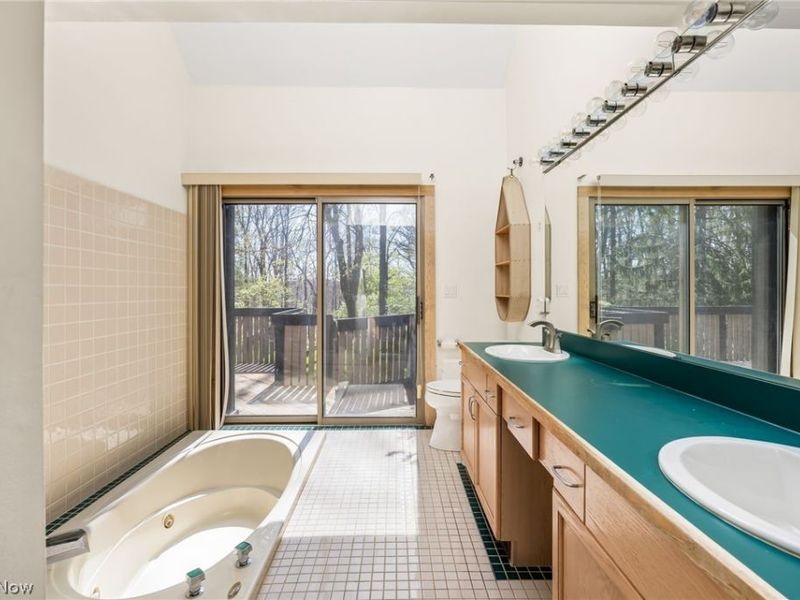 1180 Meadow Spur, Akron, OH 44333 Photo 30