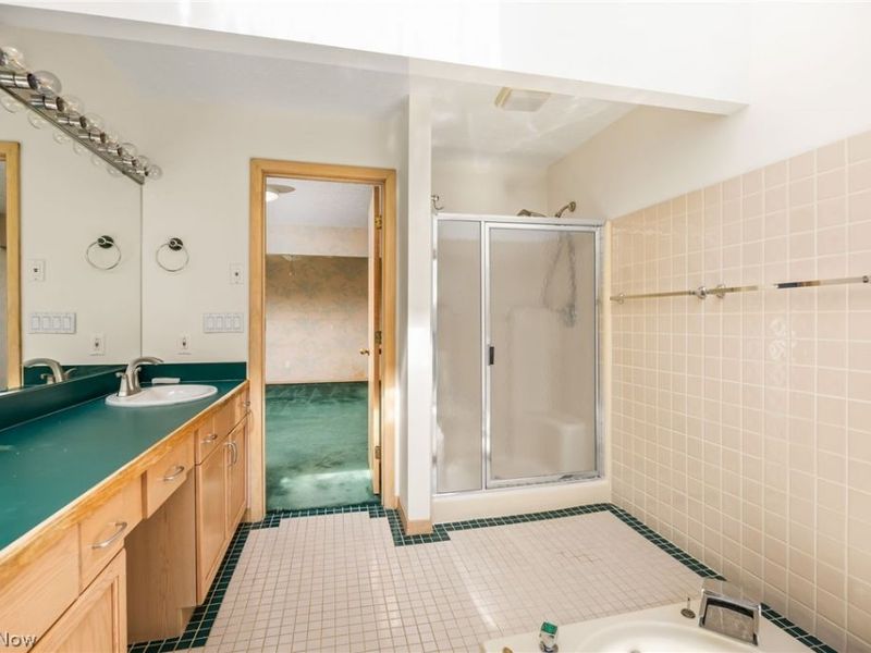 1180 Meadow Spur, Akron, OH 44333 Photo 31