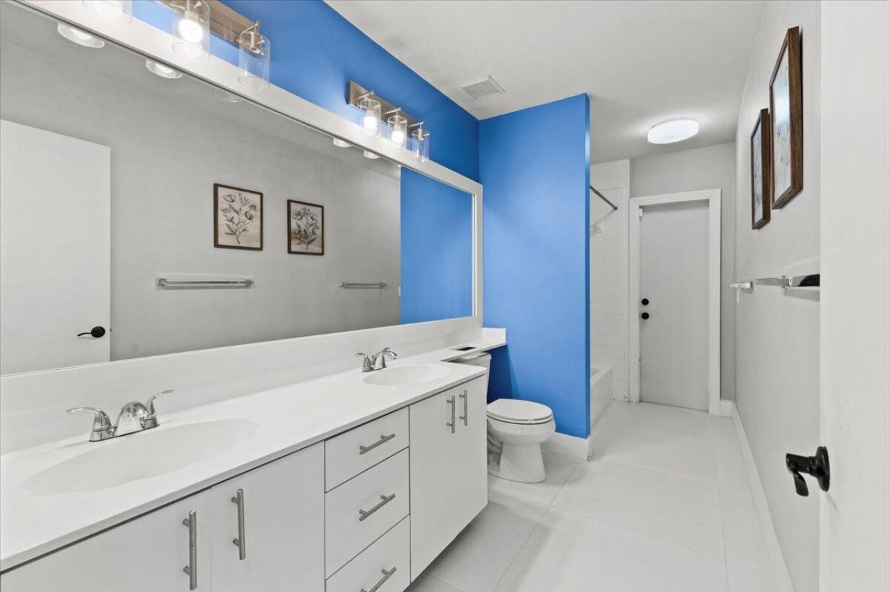 20221 NW 8th Street, Pembroke Pines, FL 33029 Photo