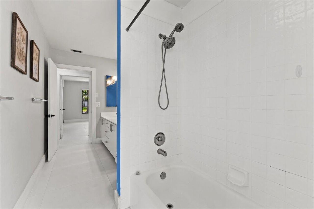 20221 NW 8th Street, Pembroke Pines, FL 33029 Photo