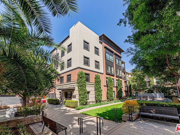 12883 Runway Road, Unit 2, Playa Vista, CA 90094