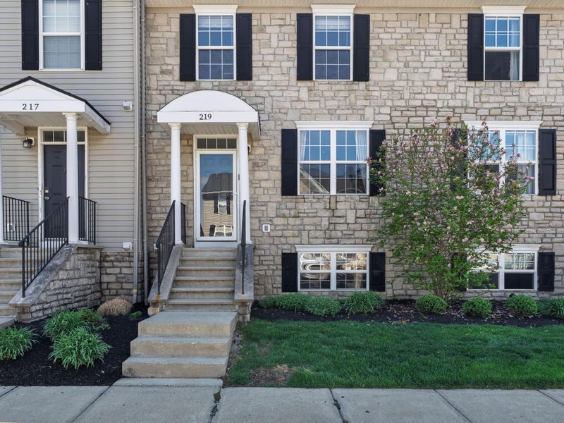 219 Millpond Road, Sunbury, OH 43074 Photo 1