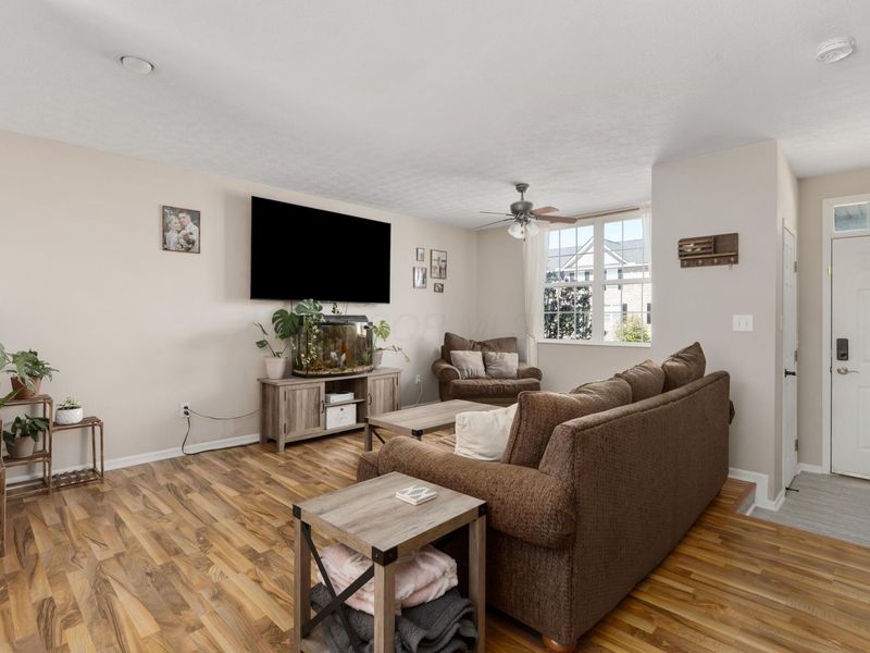 219 Millpond Road, Sunbury, OH 43074 Photo 4