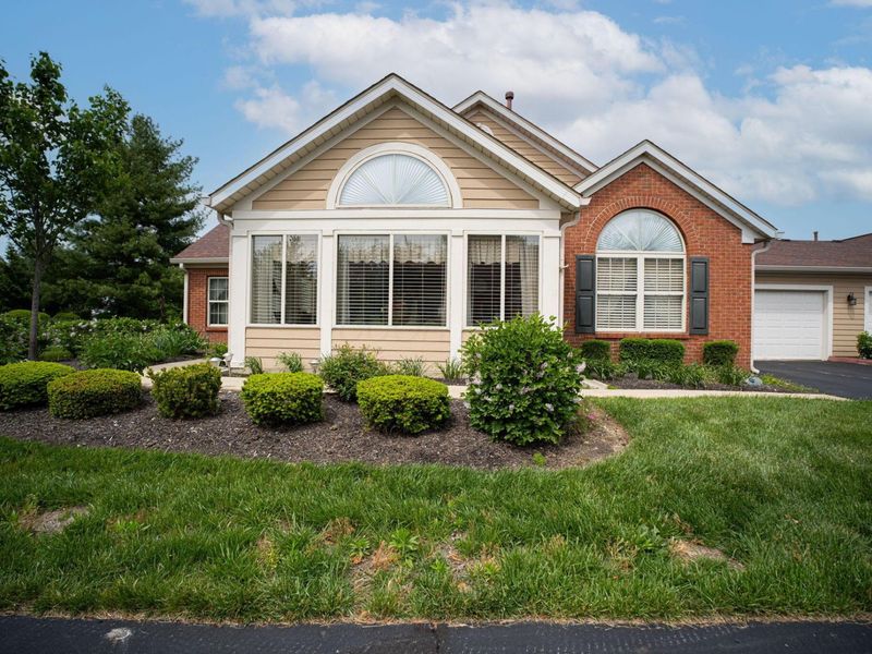 4521 Collingwood Pointe Place, Unit 2, Columbus, OH 43230 Photo 2