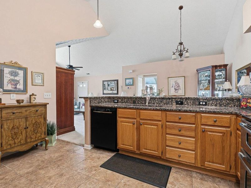 4521 Collingwood Pointe Place, Unit 2, Columbus, OH 43230 Photo 21