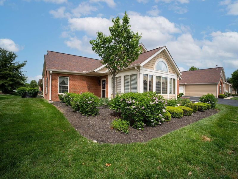4521 Collingwood Pointe Place, Unit 2, Columbus, OH 43230 Photo 3