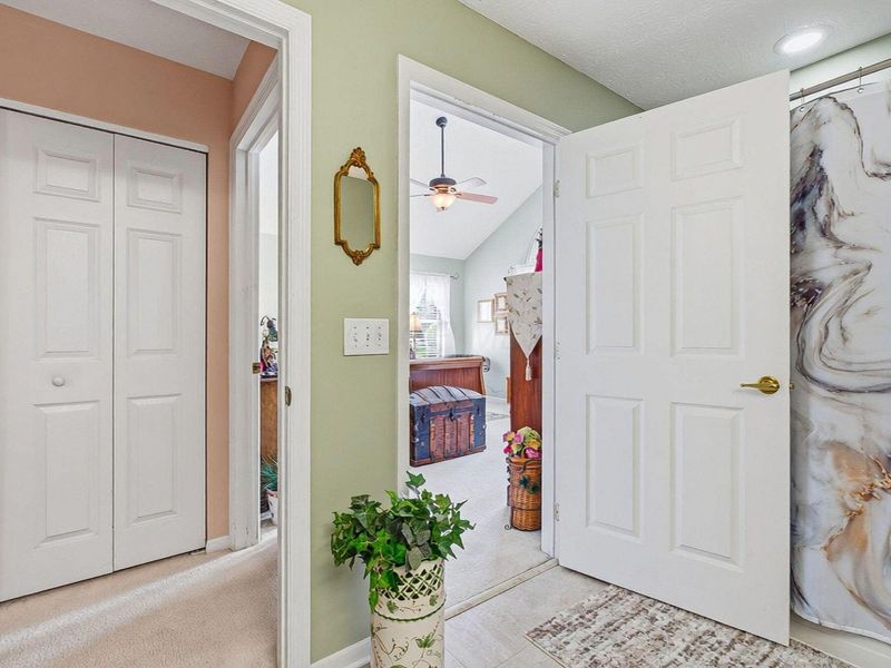 4521 Collingwood Pointe Place, Unit 2, Columbus, OH 43230 Photo 32