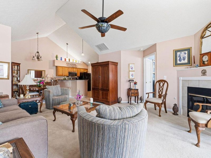 4521 Collingwood Pointe Place, Unit 2, Columbus, OH 43230 Photo 7
