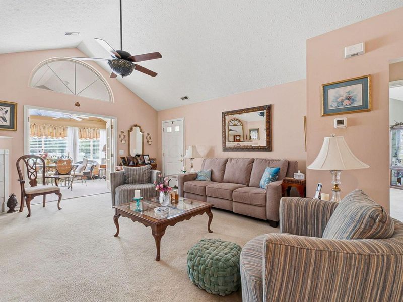 4521 Collingwood Pointe Place, Unit 2, Columbus, OH 43230 Photo 9