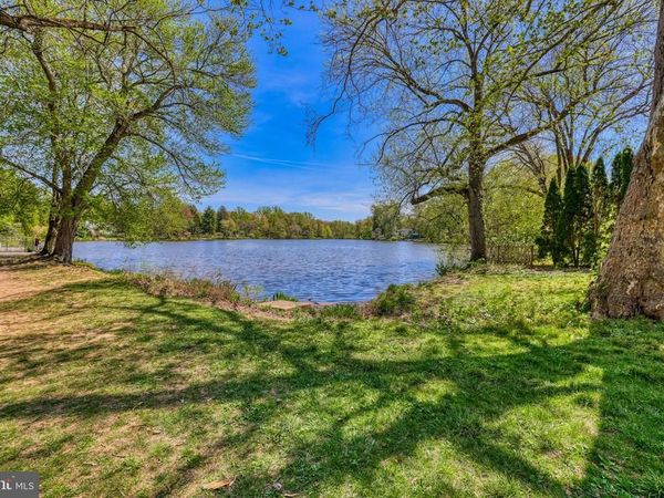 2323 LAKEVIEW DRIVE , YARDLEY, PA 19067