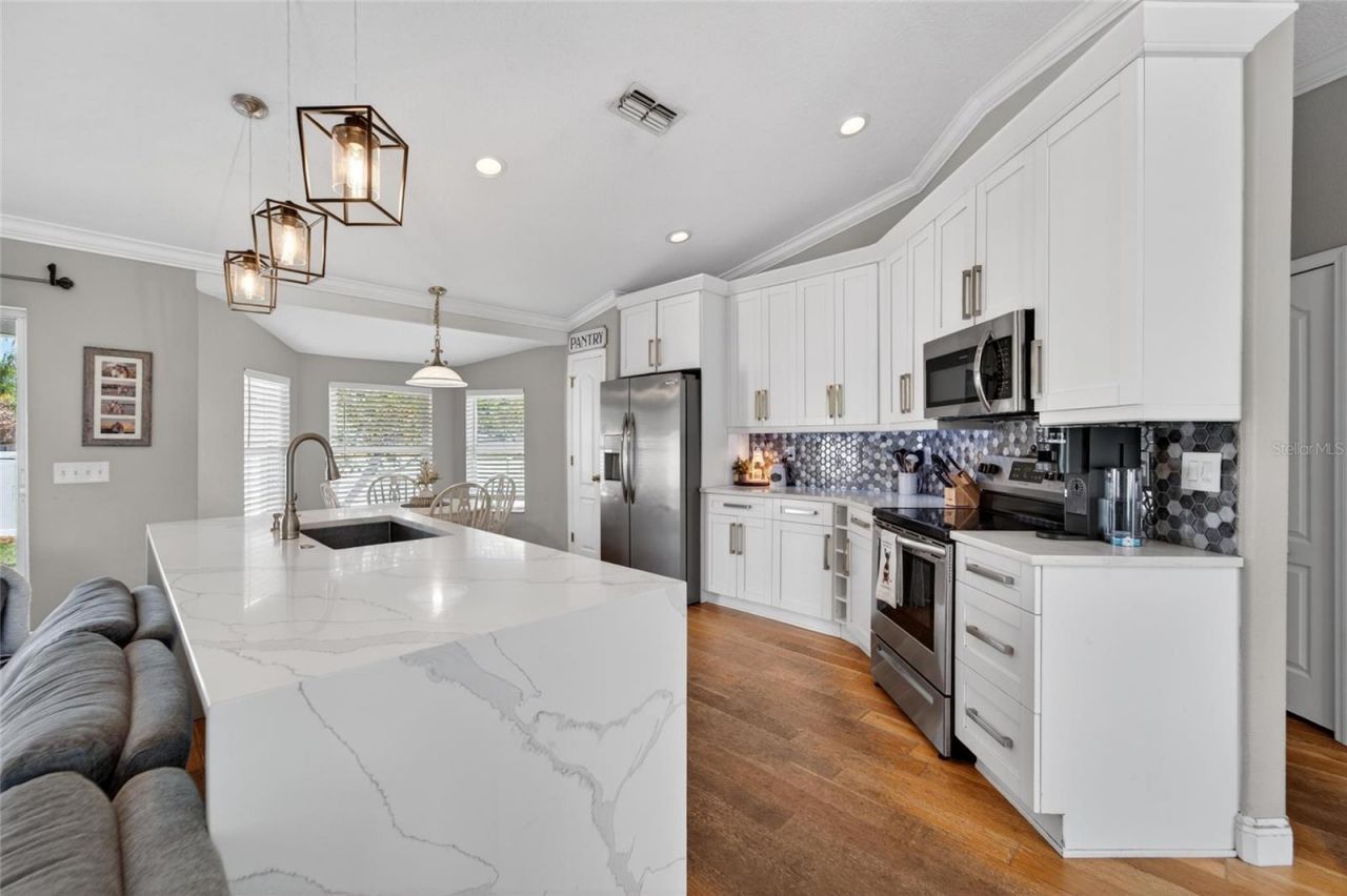 1730 Canoe Drive, Lutz, FL 33559 Photo