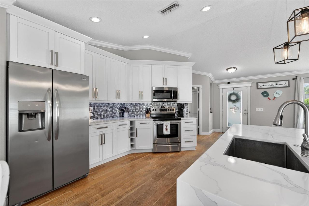 1730 Canoe Drive, Lutz, FL 33559 Photo