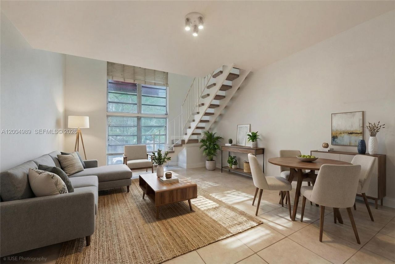 234 Antiquera Ave, Unit 9, Coral Gables, FL 33134 Photo