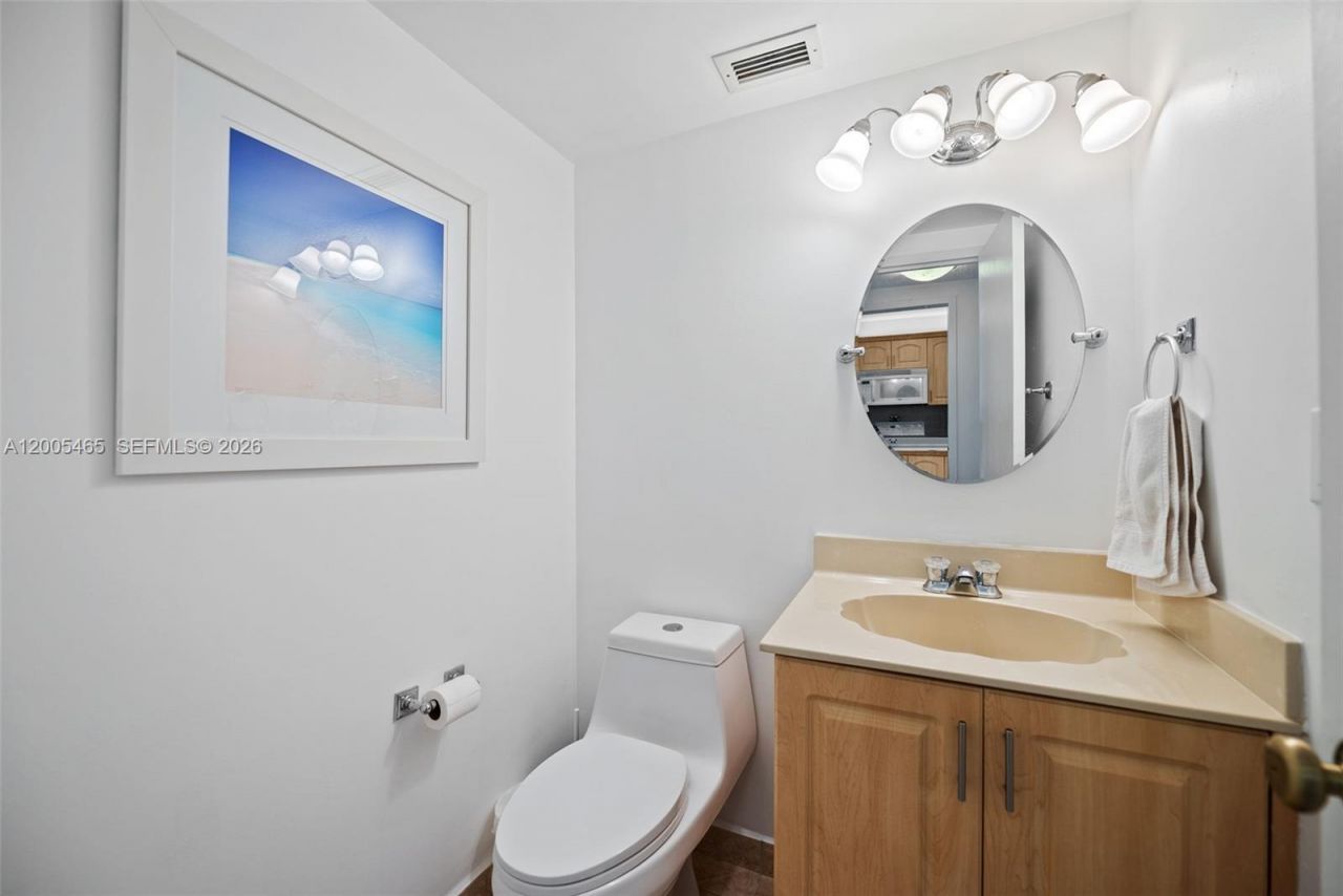 3725 S Ocean Dr, Unit 1212, Hollywood, FL 33019 Photo
