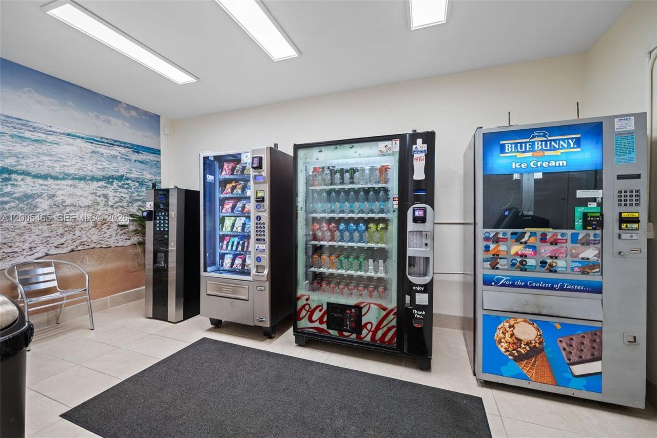 3725 S Ocean Dr, Unit 1212, Hollywood, FL 33019 Photo