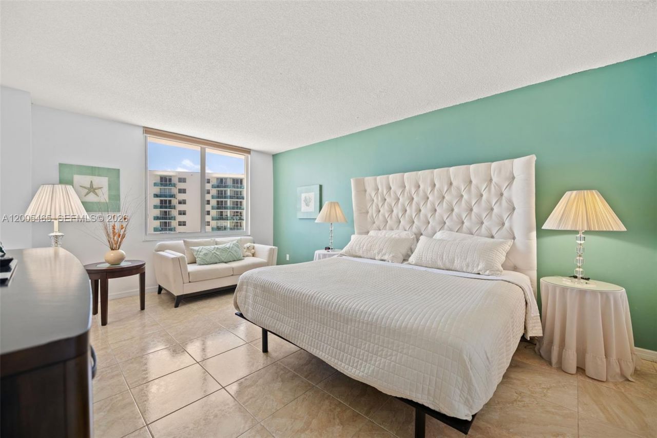 3725 S Ocean Dr, Unit 1212, Hollywood, FL 33019 Photo