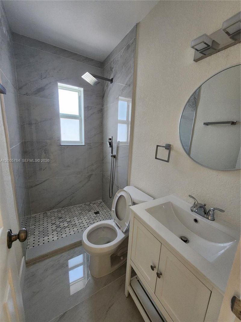 815 NE 134th St , North Miami, FL 33161 Photo