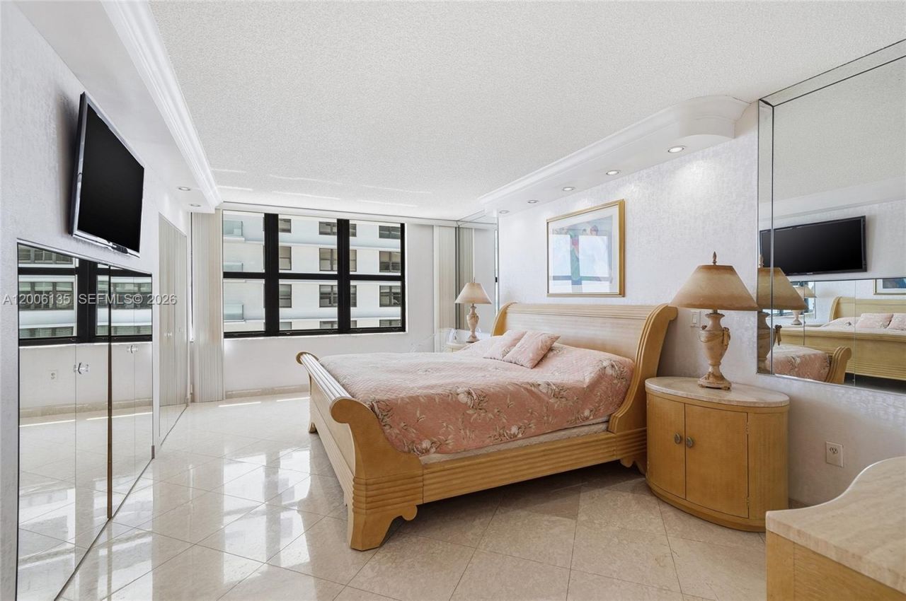 9801 Collins Ave, Unit 14D, Bal Harbour, FL 33154 Photo