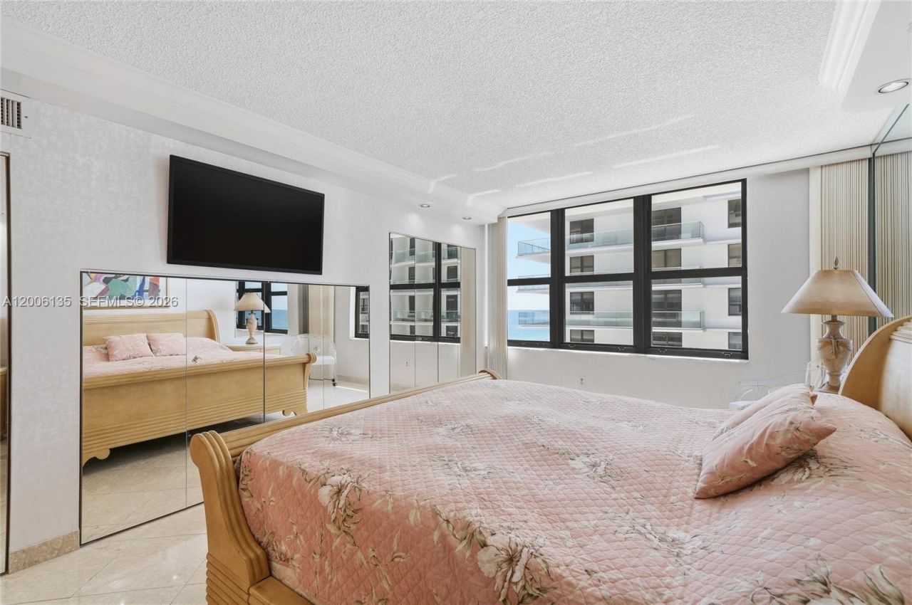 9801 Collins Ave, Unit 14D, Bal Harbour, FL 33154 Photo