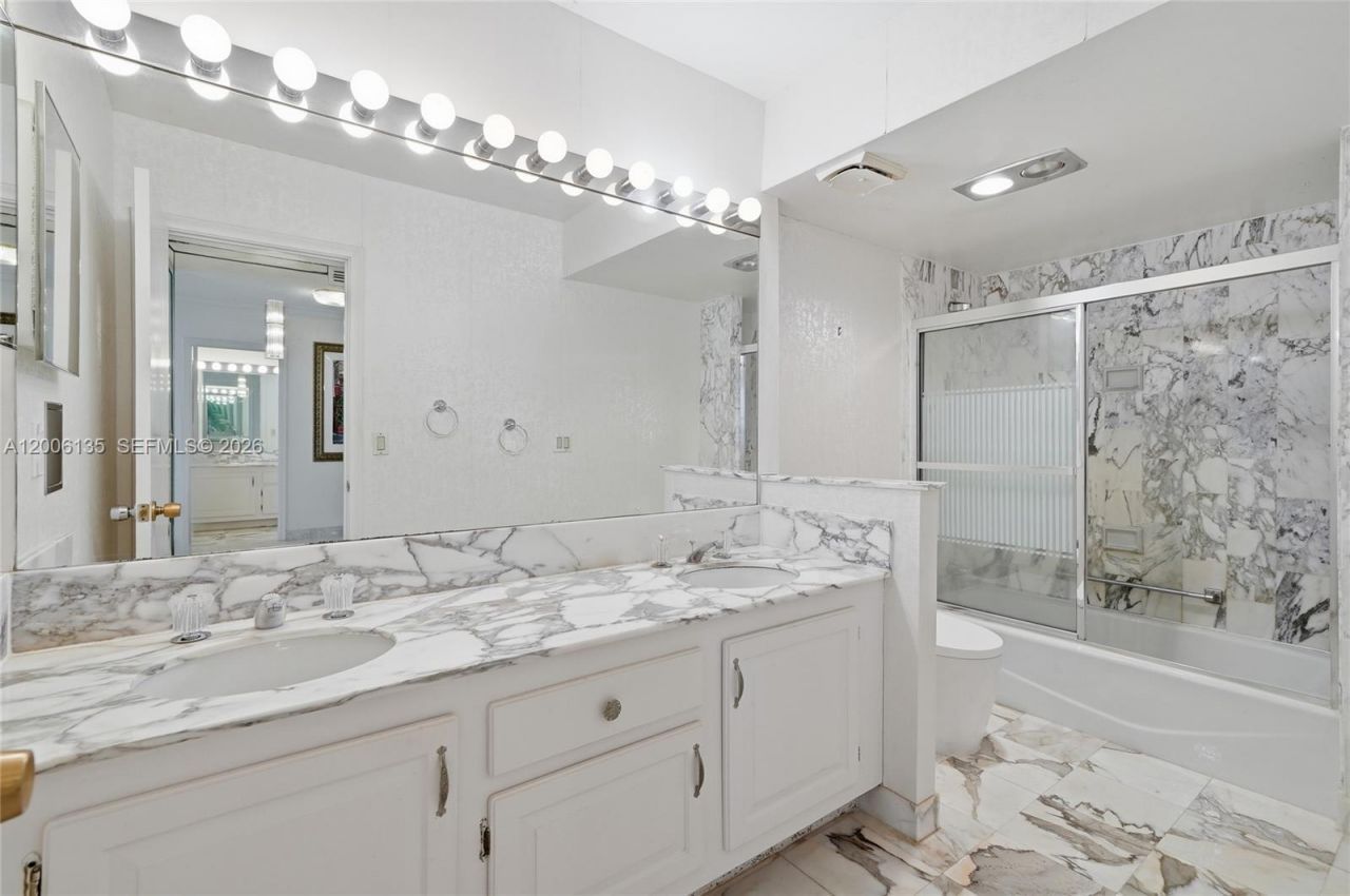 9801 Collins Ave, Unit 14D, Bal Harbour, FL 33154 Photo