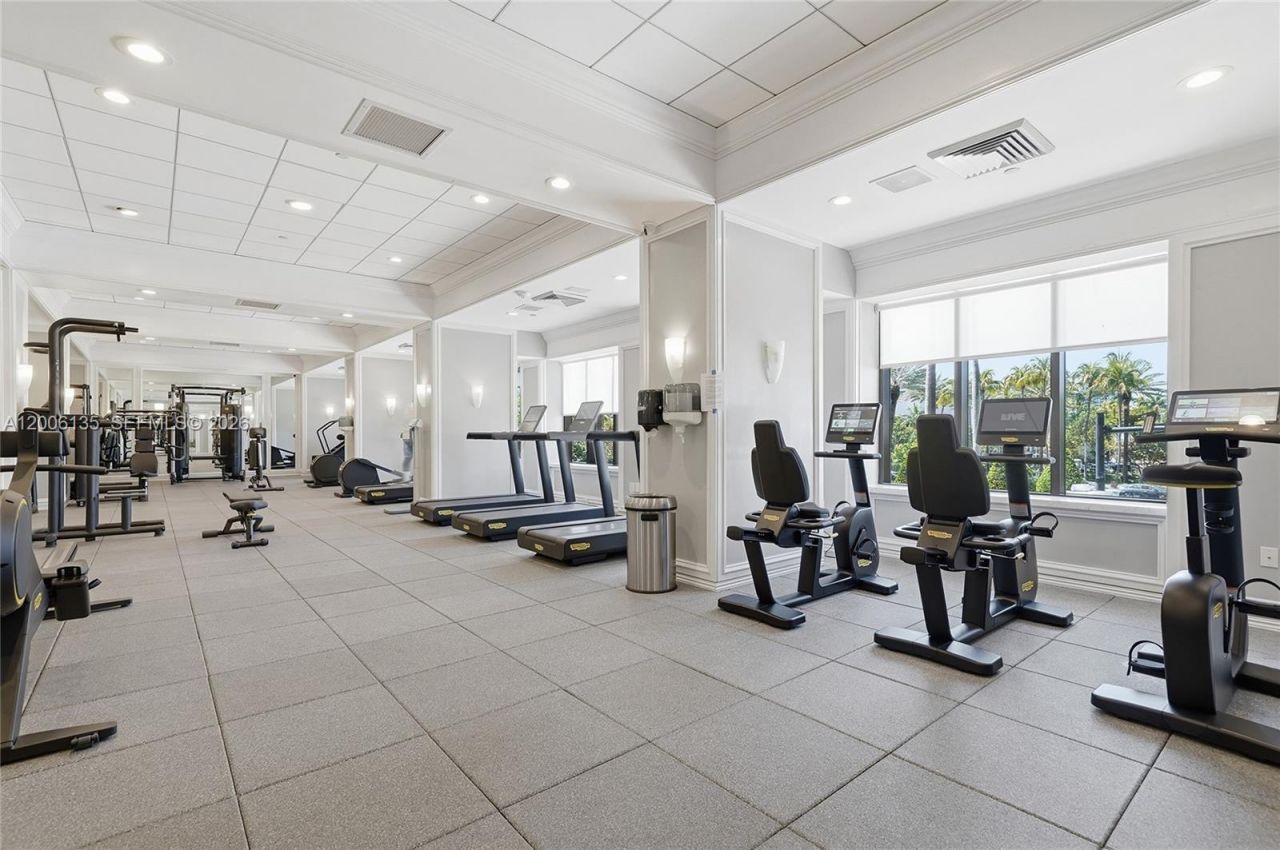 9801 Collins Ave, Unit 14D, Bal Harbour, FL 33154 Photo