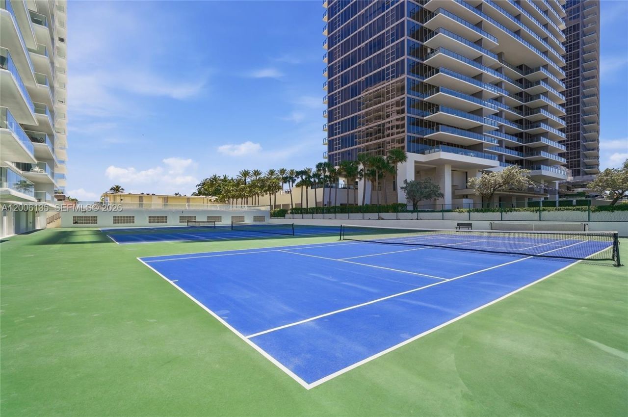 9801 Collins Ave, Unit 14D, Bal Harbour, FL 33154 Photo
