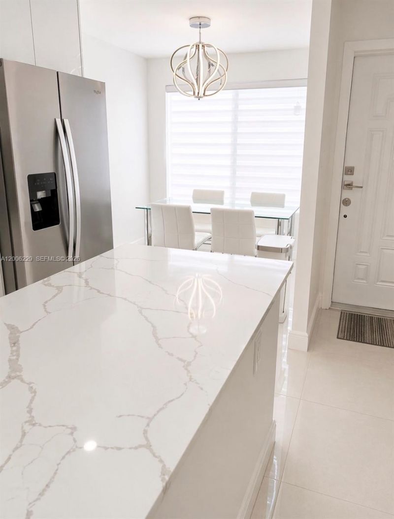 8224 NW 9th Ct, Unit 3, Plantation, FL 33324 Photo