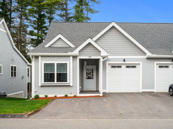 27 Abenaki Circle, Merrimack, NH 03054