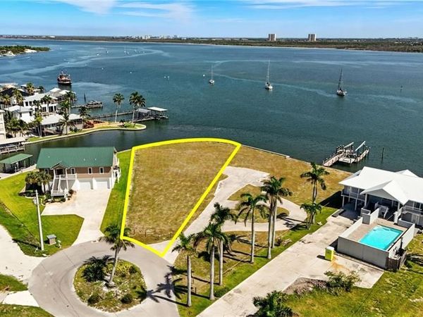 645 Matanzas CT , FORT MYERS BEACH, FL 33931