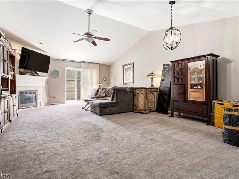 3198 Mariners Island Drive NW, Canton, OH 44708 Photo 10