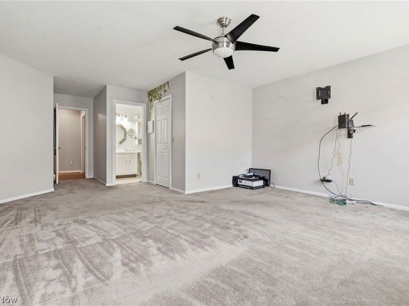 3198 Mariners Island Drive NW, Canton, OH 44708 Photo 17