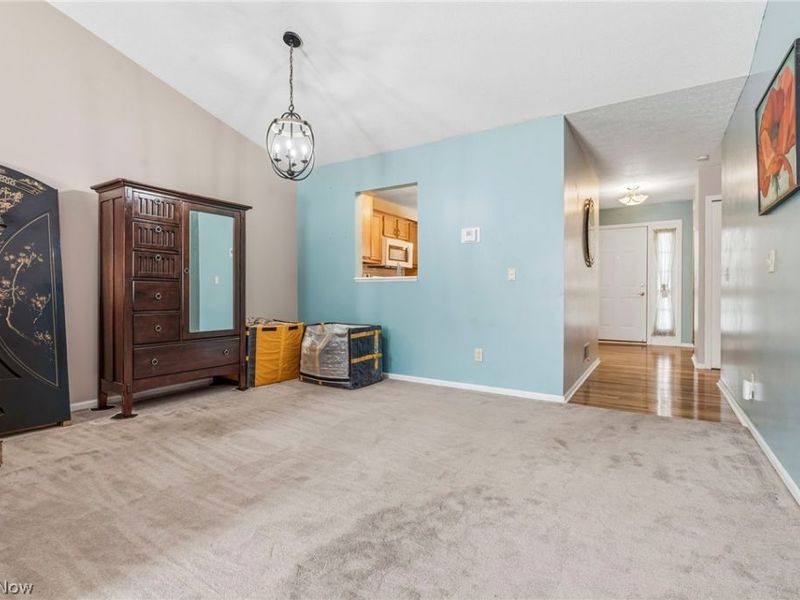 3198 Mariners Island Drive NW, Canton, OH 44708 Photo 9