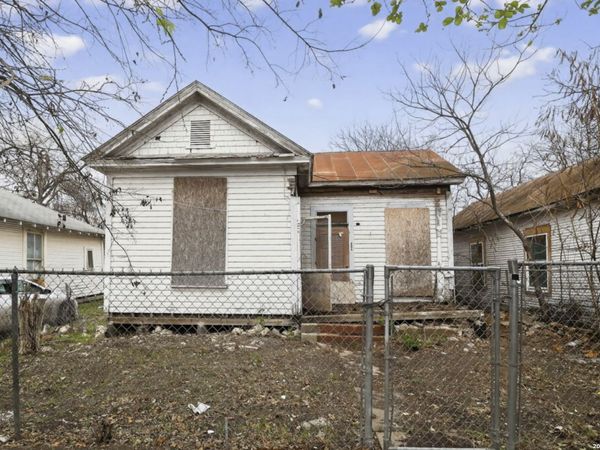 1315 Burleson, San Antonio, TX 78202