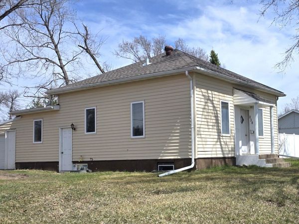 834 2nd Street NW, Valley City, ND 58072