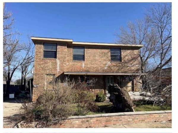 722 W Boyce Avenue , Fort Worth, TX 76115