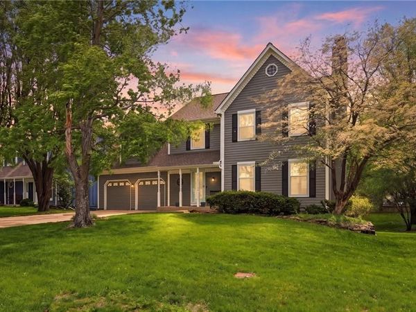 15317 W 83rd Terrace, Lenexa, KS 66219