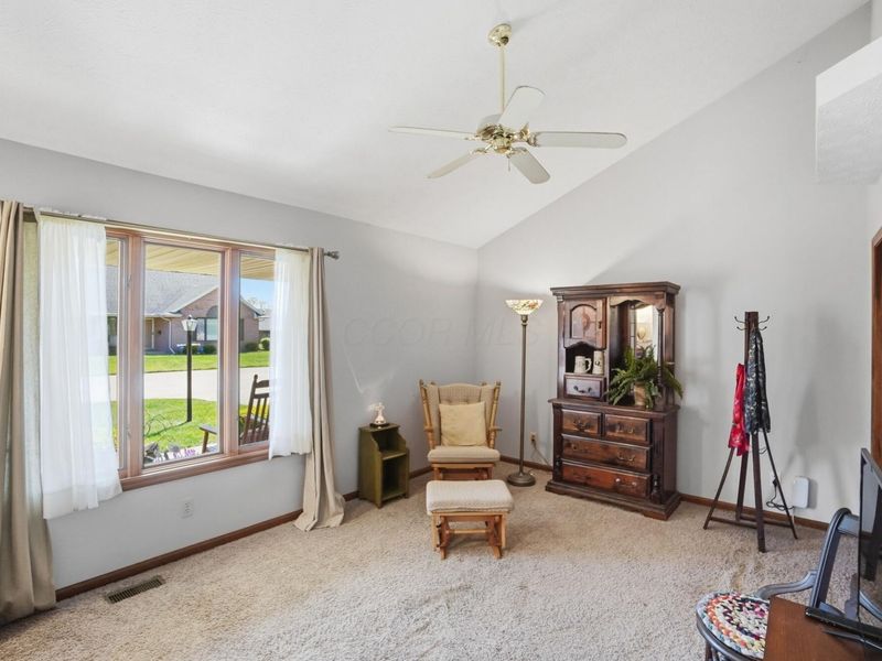 1738 Berwick Drive , Springfield, OH 45503 Photo 8