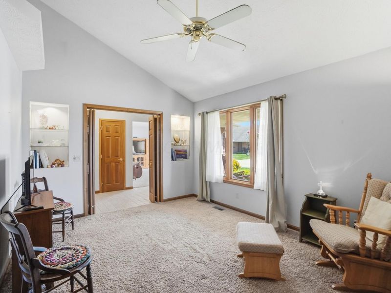 1738 Berwick Drive , Springfield, OH 45503 Photo 9