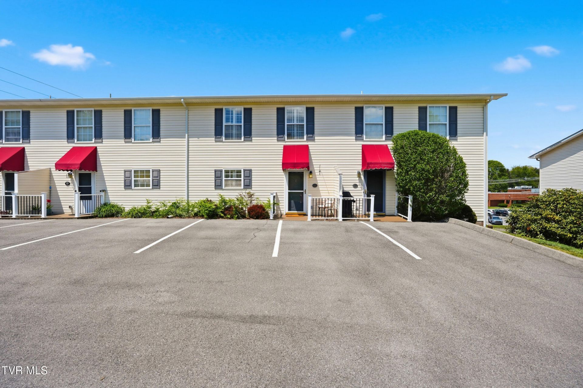 2101 Cherokee Road, Unit 12, Johnson City, TN 37604 Main Photo