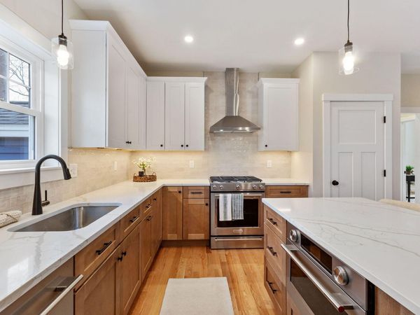 19 Forest Glen Lane , Topsham, ME 04086