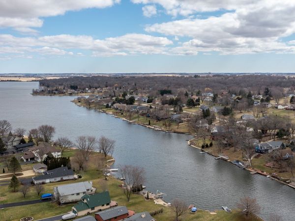 1965 Baintree Road , Davis, IL 61019