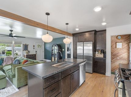 1530 Elmcrest Drive, Reno, NV 89503 Photo