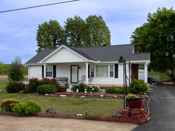 130 Elm Ln , Linden, TN 37096